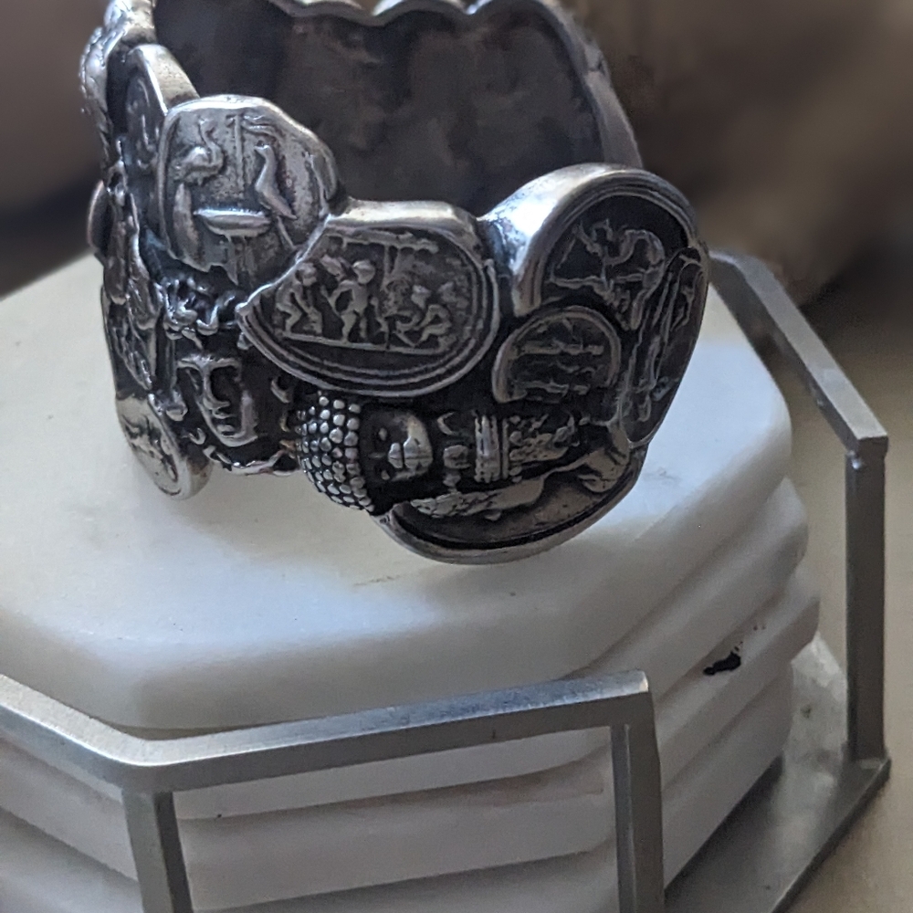 Awesome Solid JADED 1991 Vintage Silver Cameo Bracelet - Picture 4 of 6